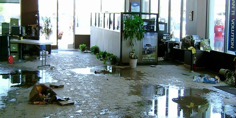 Water Damage Restoration: How to Safely Begin the Process » Residence Style