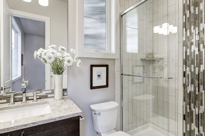 How To Make Your Small Bathroom Look Bigger Residence Style - How To Make A Very Small Bathroom Look Bigger