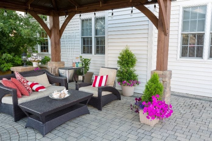 Get Your Dream Porch By Getting The Best Way to Install Your Modern ...