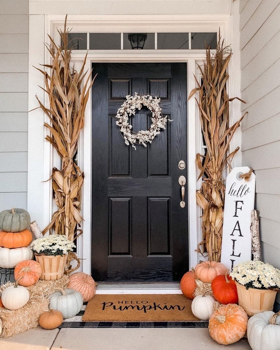 Tips And Tricks To Decorate Your Front Door For Fall