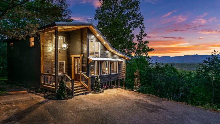 Reasons Why Smoky Mountain Cabins For Sale Are A Great Investment   The Appeal Of The Smoky Mountains 768x432 